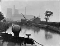 A barge on the Aire&Calder navigation approaching the Skelton Grange Power Station